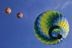 6 Ideas para divertirse en grupo en Barcelona · Red Dopamine